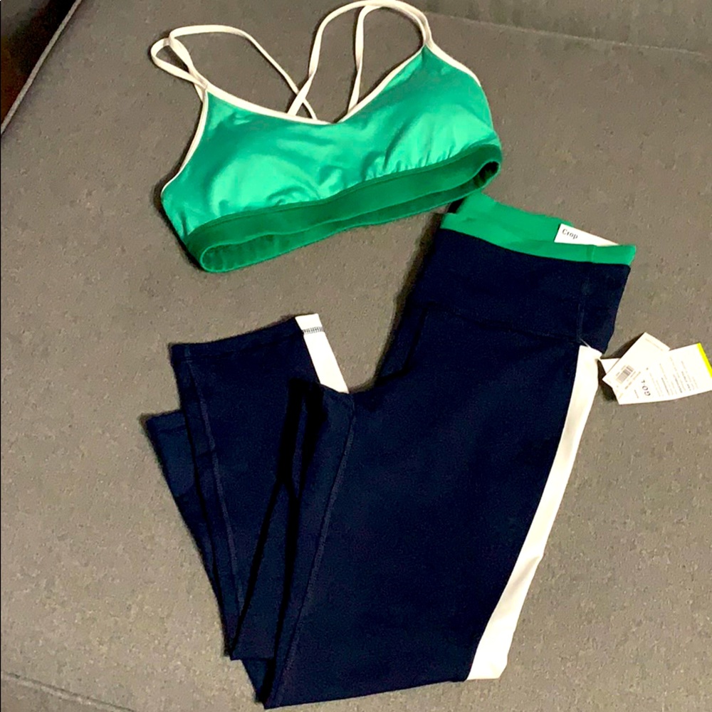 Sold as set. High-Rise crop leggings with matching sports bra